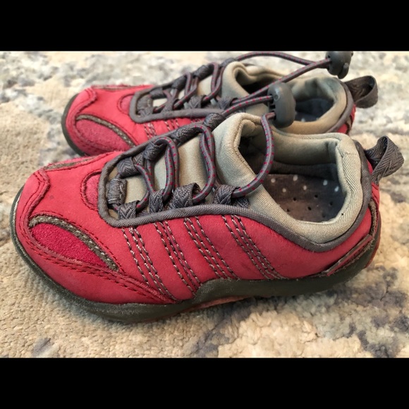 Girls LL Bean Sneakers - Picture 2 of 7